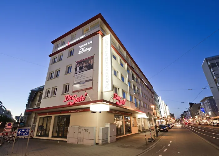 Seeger Living Comfort Downtown Aparthotel 4*